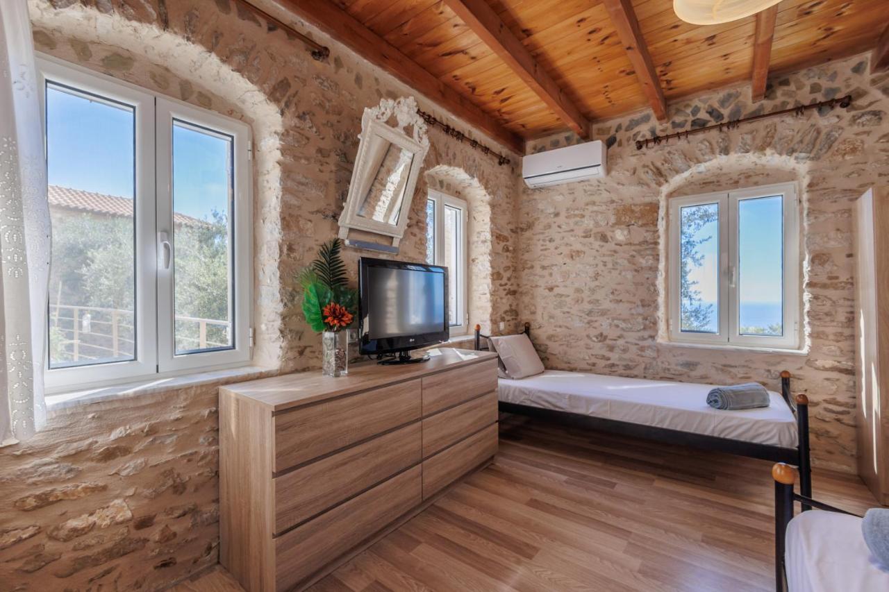 Villa Somatiana- Traditional Stone House , West Mani Thalámai 외부 사진